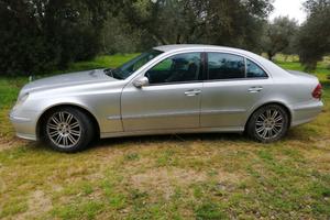 Mercedes classe E270 w211
