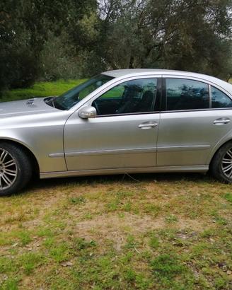 Mercedes classe E270 w211
