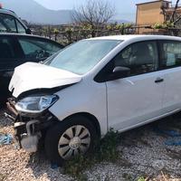 Vw Up 1.0 bfuel benz/ metano Incidentata
