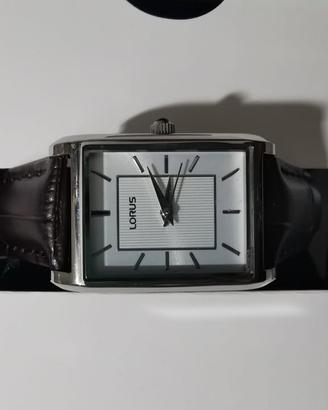 Lorus Women's Analog Quartz Watch with Leather Str