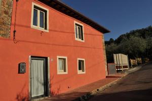 Rustico / Casale di 240 m² con più di 5 locali e b