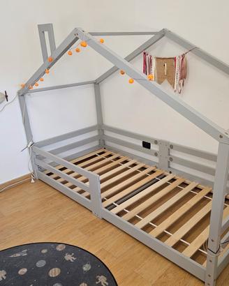 letto montessoriano a casetta 