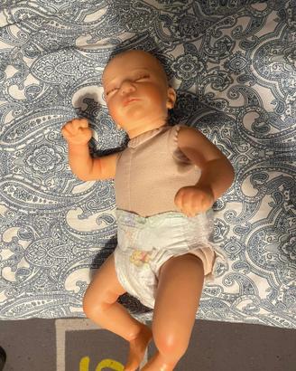 Bambola Reborn con corpo morbido
