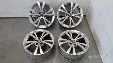 KIT 4 CERCHI IN LEGA ALFA ROMEO GIULIETTA 2010>201