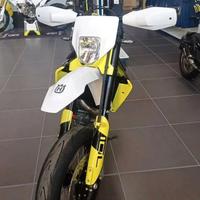 Husqvarna 701 Supermoto