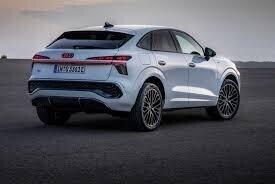 Audi Q3 2025 musata frontale e accessori