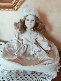 Bambola di ceramica 