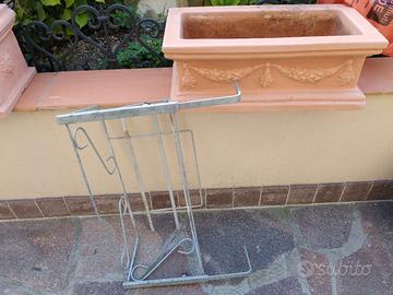 vasi con supporto 