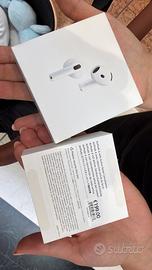Air pods 4 canc. Nuove