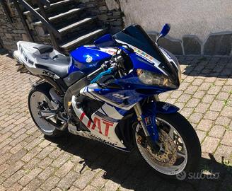 YAMAHA R1 – 2006