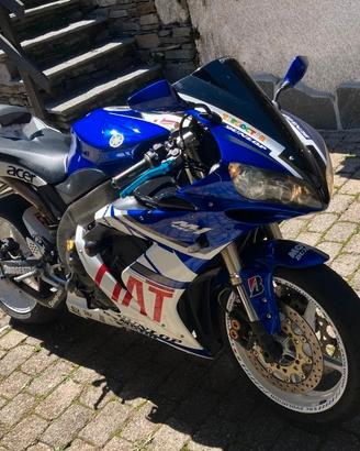 YAMAHA R1 – 2006