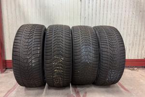 X4 Hankook 215/40R18 Invernali