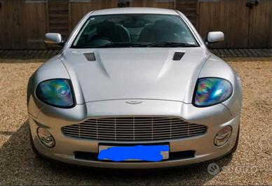 Aston Martin Vanquish 2001 permute