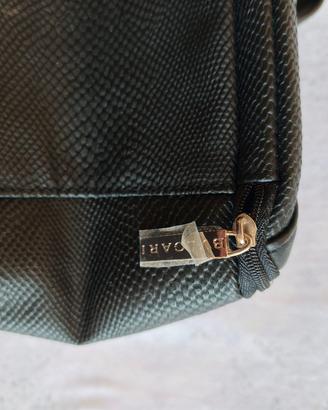 Pochette Bvlgari nuova mai usata con due difetti