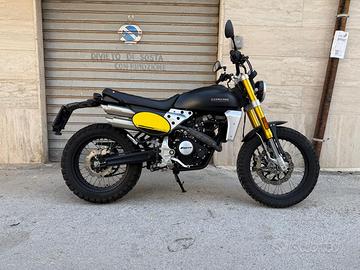 Fantic Caballero 125 Scrambler nero