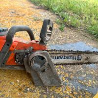 Motosega e tagliabordi Husqvarna a batteria