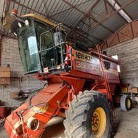 Mietitrebbia New holland 3560AL