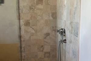 Fienile indipendente con giardino