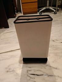 Porta ombrelli bianco di plastica