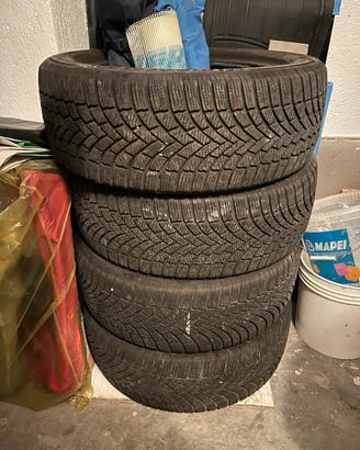 4 gomme Bridgestone Blizzak LM005 225/55/R18 102V