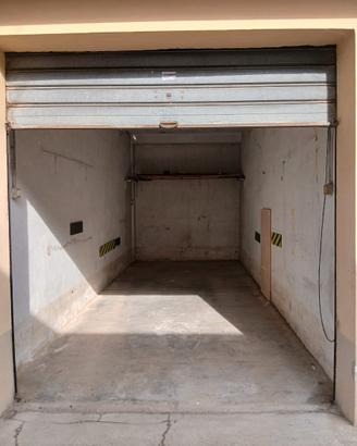 Box auto zona via Pastrengo Moncalieri Torino