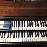 Organo vintageb Hammond Dolphin 9300