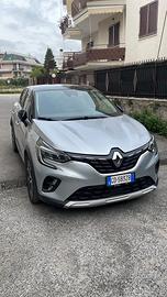 RENAULT CAPTUR PLUG IN