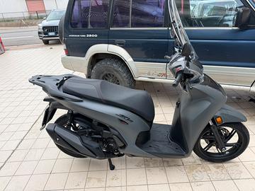 Honda SH 350i 2025