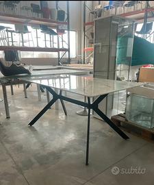 Tavolo da pranzo fisso