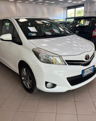 Toyota Yaris 1.0 5 porte Lounge - IL PREZZO PIU' B