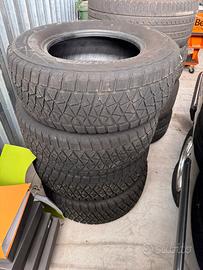 Gomme bridgestone per Land Cruiser 200