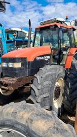 Trattore NEW HOLLAND M 160