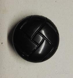 Bottone Nero Rigato 18mm