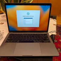 MacBook pro 13" 2017 8gb RAM, 256gb ssd