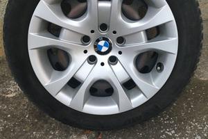 4 cerchi in ferro + copri+ gomme invernali Bmw