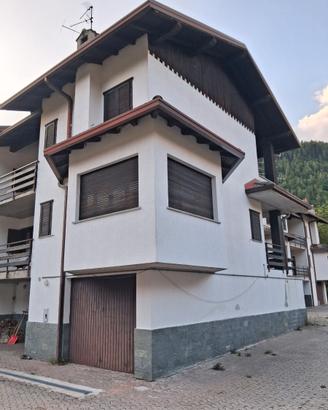 Appartamento i n villa trifamigliare