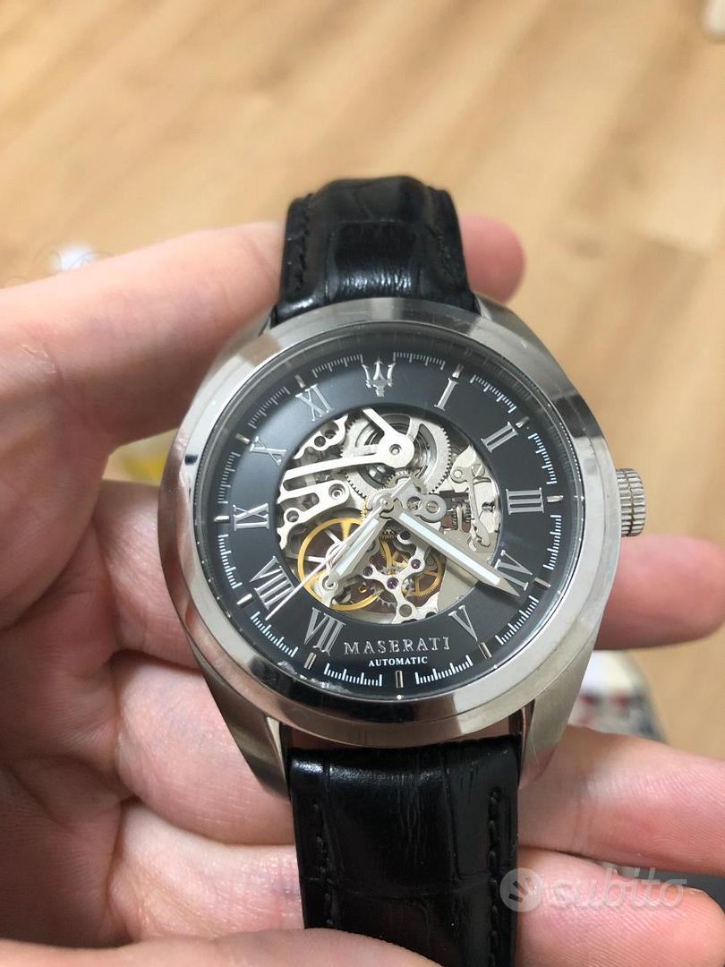 Orologio maserati sale con ingranaggi