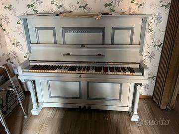 Pianoforte verticale