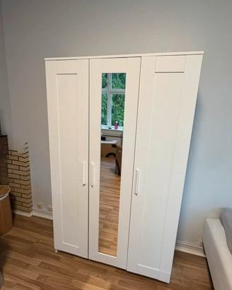 ARMADIO IKEA TRE ANTE CON SPECCHIO MODELLO BRIMNES