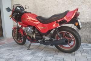 Moto Guzzi Lario 650