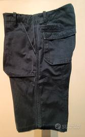 Bermuda shorts Armani Exchange.