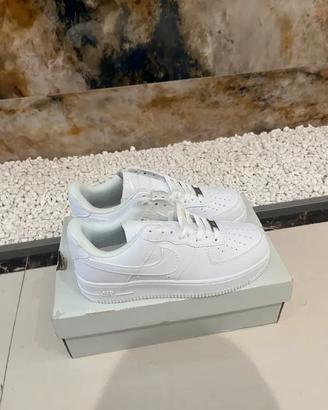 Nike Air Force 1 bianche 40