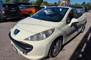 Peugeot 207 1.6 HDi 110CV CC Féline