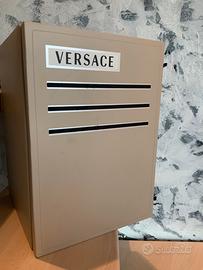 Espositore Versace occhiali collezione Greca