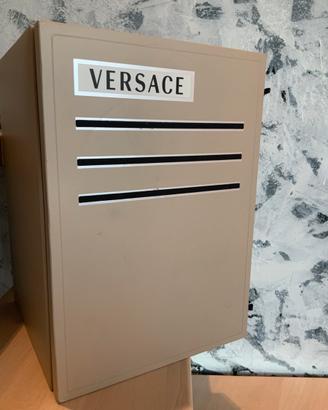 Espositore Versace occhiali collezione Greca