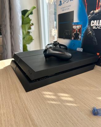 Playstation 4  -  1 terabyte perfetta