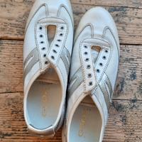 Sneakers donna Geox, beige, indossate pochissimo,