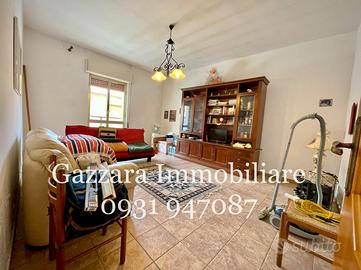 Casa indipendente con ampia terrazza