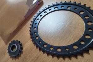 corona pignone Honda cb1000r prima serie