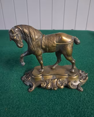 Statuetta soprammobile ottone o bronzo